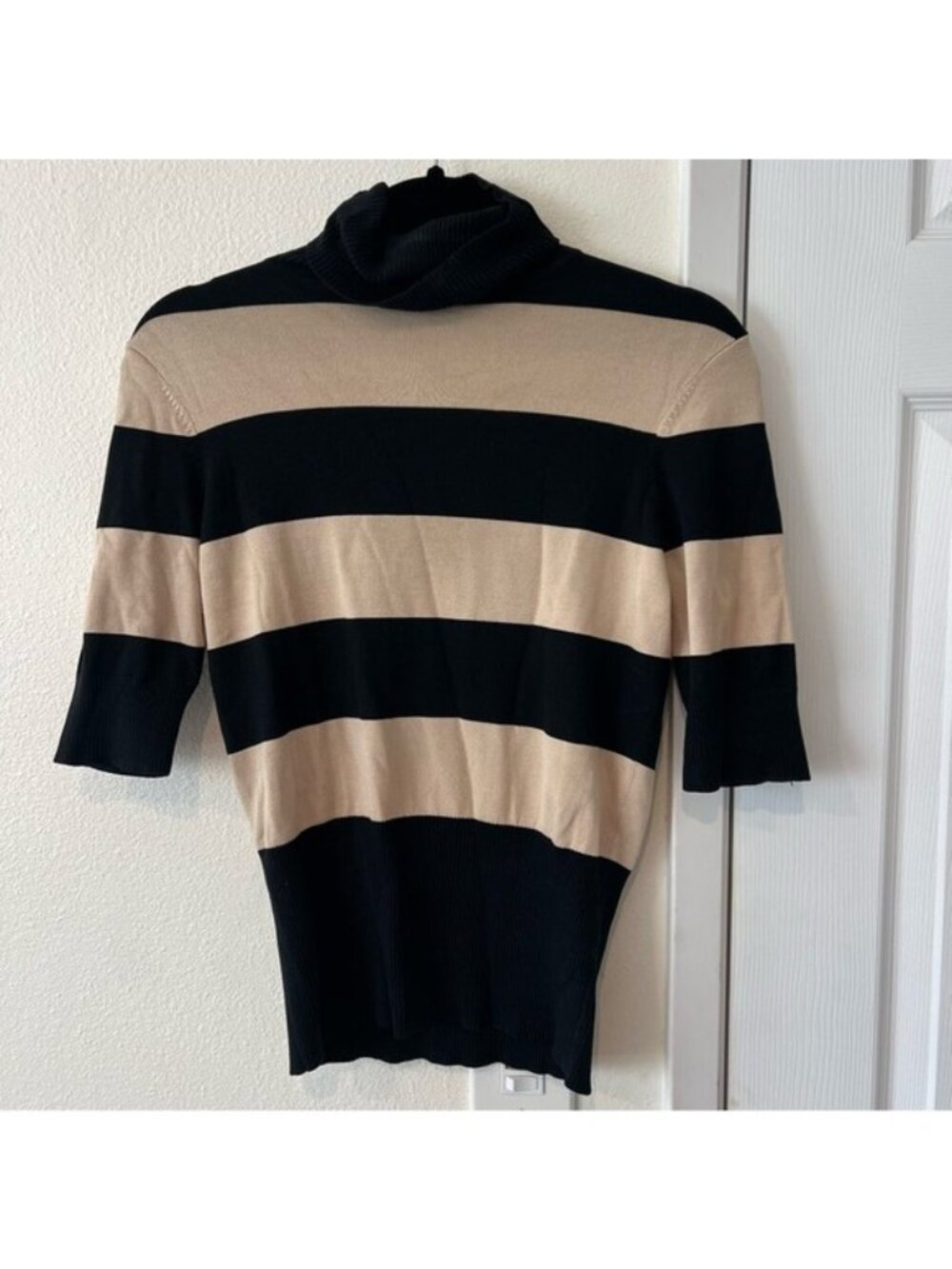 Soft Silk Blend Striped Turtleneck Short Sleeve Shirt Size P